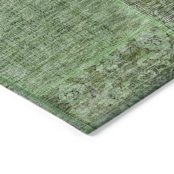 HomeRoots 5' Patchwork Green and Olive Rug - Stylish, Washable Area Rug for Indoor and Outdoor Use, Durable Design 10' X 14' 580897