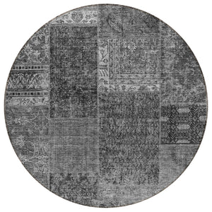 HomeRoots 5' Gray Charcoal and Silver Patchwork Area Rug - Stylish, Washable, Durable for Indoor & Outdoor Use 8' Round 580900