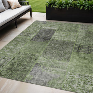 Homeroots 3' Stylish Brown Gray Charcoal Patchwork Washable Area Rug For Indoor And Outdoor Spaces 5' X 8' Polyester 580911