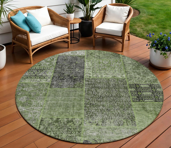 Homeroots 3' Stylish Brown Gray Charcoal Patchwork Washable Area Rug For Indoor And Outdoor Spaces 8' Round Polyester 580912