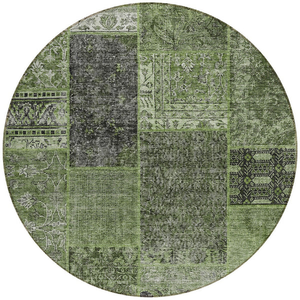 Homeroots 3' Stylish Brown Gray Charcoal Patchwork Washable Area Rug For Indoor And Outdoor Spaces 8' Round Polyester 580912