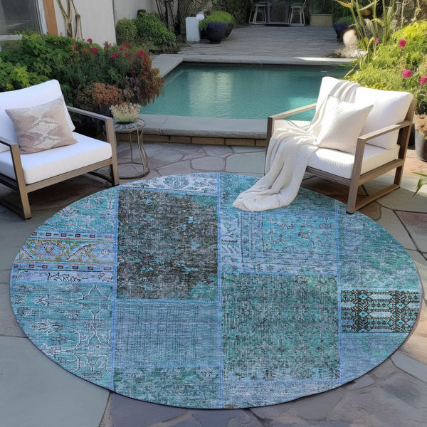 Homeroots 3' Stylish Brown Gray Charcoal Patchwork Washable Area Rug For Indoor And Outdoor Spaces 8' Round Polyester 580924