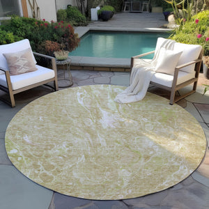 Homeroots 3' Beige Ivory And Artichoke Green Abstract Washable Area Rug For Indoor And Outdoor Spaces 8' Round Polyester 580942
