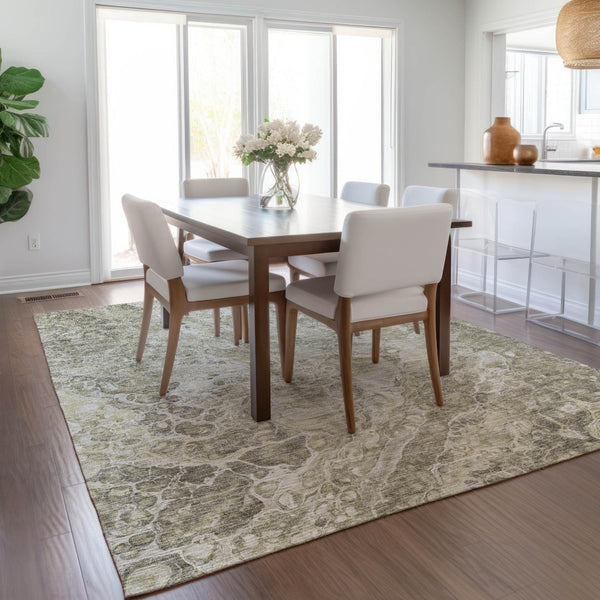 Homeroots 3' Beige Ivory And Artichoke Green Abstract Washable Area Rug For Indoor And Outdoor Spaces 3' X 5' Polyester 580964