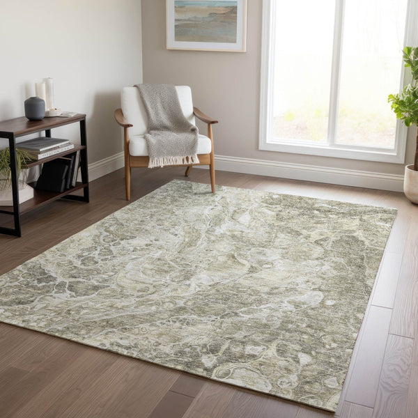 Homeroots 3' Beige Ivory And Artichoke Green Abstract Washable Area Rug For Indoor And Outdoor Spaces 5' X 8' Polyester 580965