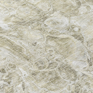 Homeroots 3' Beige Ivory And Artichoke Green Abstract Washable Area Rug For Indoor And Outdoor Spaces 8' Round Polyester 580966