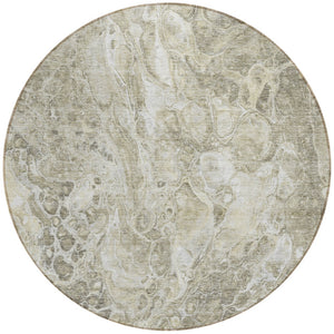 Homeroots 3' Beige Ivory And Artichoke Green Abstract Washable Area Rug For Indoor And Outdoor Spaces 8' Round Polyester 580966