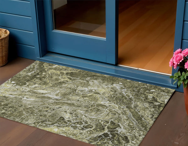 Homeroots 3' Beige Ivory And Artichoke Green Abstract Washable Area Rug For Indoor And Outdoor Spaces 3' X 5' Polyester 580976