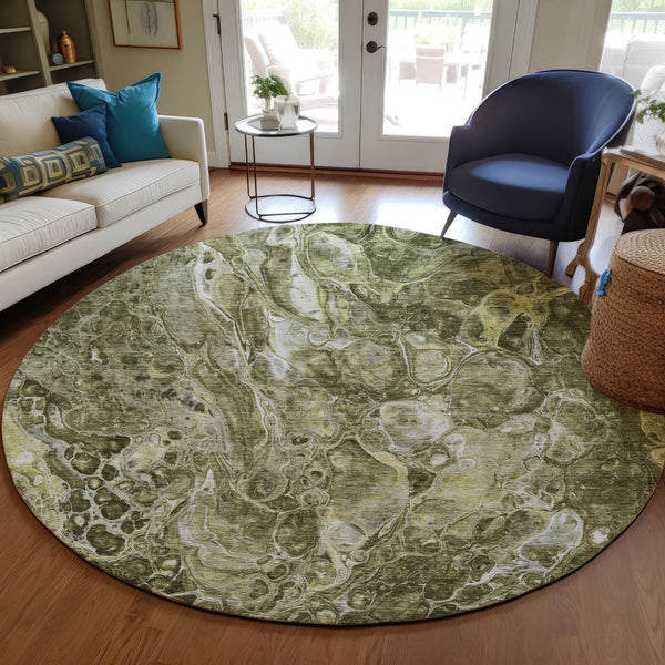 Homeroots 3' Beige Ivory And Artichoke Green Abstract Washable Area Rug For Indoor And Outdoor Spaces 8' Round Polyester 580978