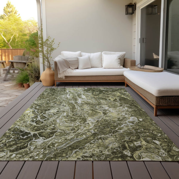 Homeroots 3' Beige Ivory And Artichoke Green Abstract Washable Area Rug For Indoor And Outdoor Spaces 9' X 12' Polyester 580980