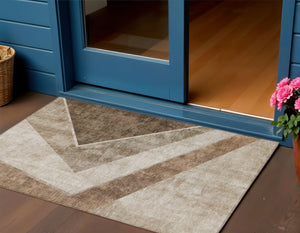 Homeroots 3' Brown And Beige Geometric Washable Indoor Outdoor Area Rug For Stylish Living Spaces & Patios 3' X 5' Polyester 580982