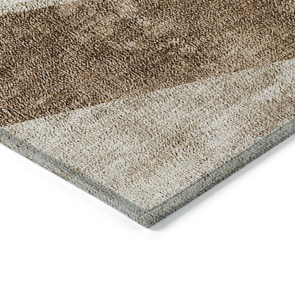 Homeroots 3' Brown And Beige Geometric Washable Indoor Outdoor Area Rug For Stylish Living Spaces & Patios 5' X 8' Polyester 580983