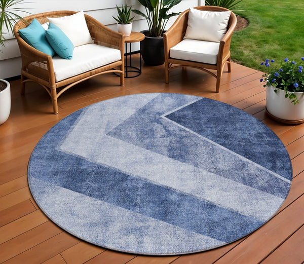 Homeroots 3' Brown And Beige Geometric Washable Indoor Outdoor Area Rug For Stylish Living Spaces & Patios 8' Round Polyester 580990