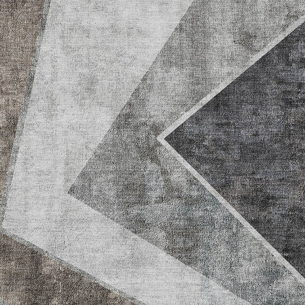 Homeroots 3' Brown And Beige Geometric Washable Indoor Outdoor Area Rug For Stylish Living Spaces & Patios 3' X 5' Polyester 580994