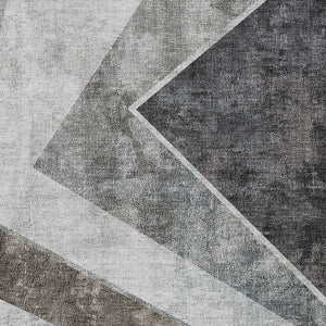 Homeroots 3' Brown And Beige Geometric Washable Indoor Outdoor Area Rug For Stylish Living Spaces & Patios 5' X 8' Polyester 580995