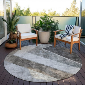 Homeroots 3' Brown And Beige Geometric Washable Indoor Outdoor Area Rug For Stylish Living Spaces & Patios 8' Round Polyester 580996