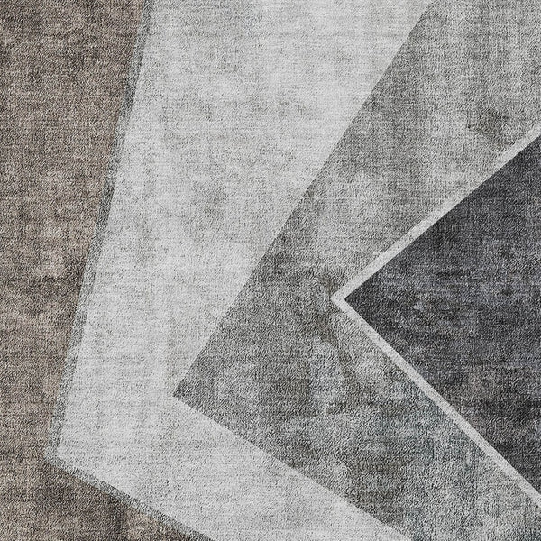 Homeroots 3' Brown And Beige Geometric Washable Indoor Outdoor Area Rug For Stylish Living Spaces & Patios 8' X 10' Polyester 580997