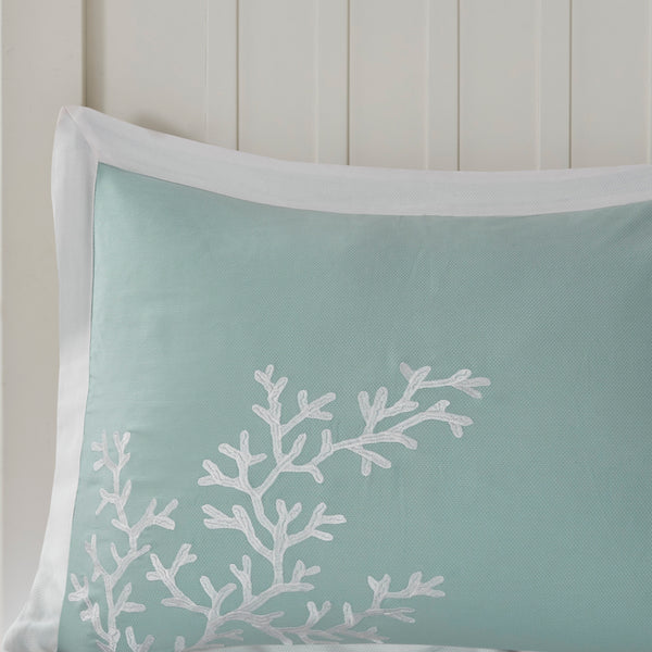 English Elm Oversized Cotton Jacquard Comforter Set with Embroidered Coral Motif and Pieced White Border Full Aqua 22.83 L x 13.19 W x 21.26 H B03595756