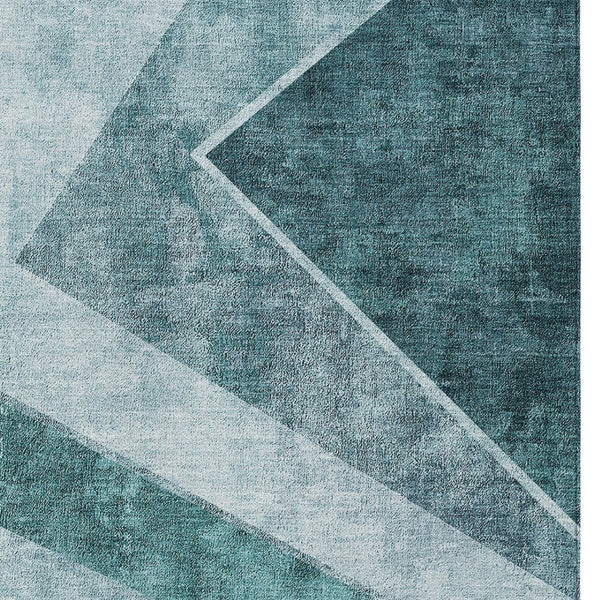 Homeroots 3' Brown And Beige Geometric Washable Indoor Outdoor Area Rug For Stylish Living Spaces & Patios 8' X 10' Polyester 581009