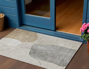 Homeroots 3' Beige Brown Taupe Abstract Washable Area Rug For Indoor Outdoor Spaces – Stylish & Durable Decor 3' X 5' Polyester 581012