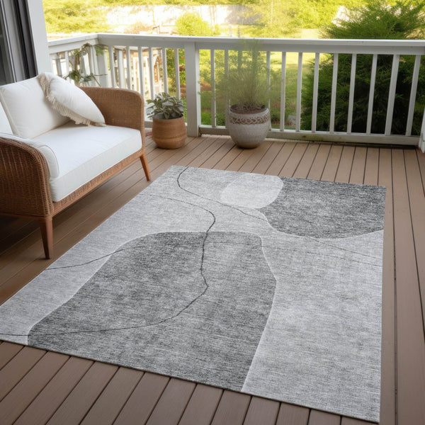 Homeroots 3' Beige Brown Taupe Abstract Washable Area Rug For Indoor Outdoor Spaces – Stylish & Durable Decor 10' X 14' Polyester 581029
