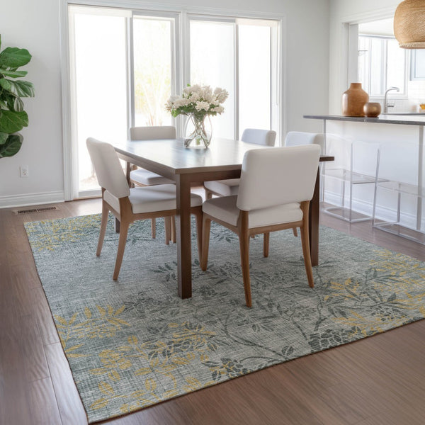 Homeroots 3' Beige Floral Area Rug - Stylish Washable Design For Indoor & Outdoor Spaces, Stain Resistant 9' X 12' Polyester 581081