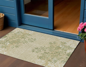 Homeroots 3' Beige Floral Area Rug - Stylish Washable Design For Indoor & Outdoor Spaces, Stain Resistant 3' X 5' Polyester 581083