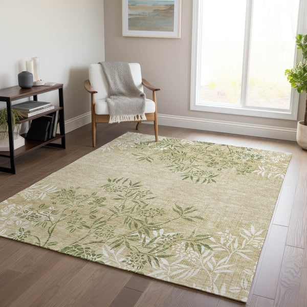 Homeroots 3' Beige Floral Area Rug - Stylish Washable Design For Indoor & Outdoor Spaces, Stain Resistant 3' X 5' Polyester 581083