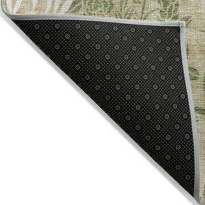 Homeroots 3' Beige Floral Area Rug - Stylish Washable Design For Indoor & Outdoor Spaces, Stain Resistant 5' X 8' Polyester 581084