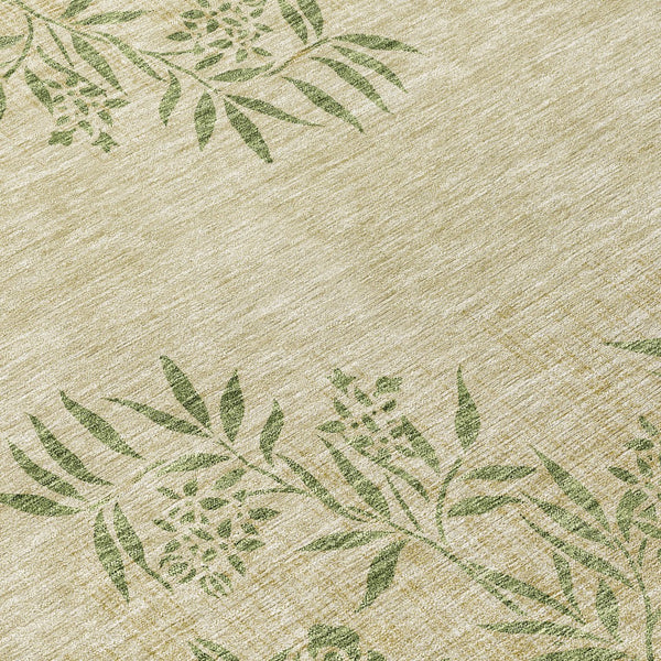 Homeroots 3' Beige Floral Area Rug - Stylish Washable Design For Indoor & Outdoor Spaces, Stain Resistant 8' Round Polyester 581085