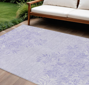 Homeroots 3' Beige Floral Area Rug - Stylish Washable Design For Indoor & Outdoor Spaces, Stain Resistant 10' X 14' Polyester 581094
