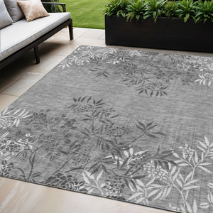 Homeroots 3' Beige Floral Area Rug - Stylish Washable Design For Indoor & Outdoor Spaces, Stain Resistant 5' X 8' Polyester 581108