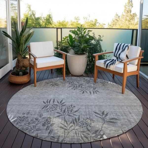Homeroots 3' Beige Floral Area Rug - Stylish Washable Design For Indoor & Outdoor Spaces, Stain Resistant 8' Round Polyester 581109