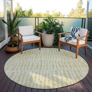Homeroots 3' Stylish Beige And Tan Striped Washable Area Rug For Indoor And Outdoor Spaces, Durable Design 8' Round Polyester 581127