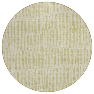 HomeRoots 5' Beige and Tan Striped Area Rug - Stylish, Washable Indoor/Outdoor Rug Perfect for High-Traffic Areas 8' Round 581127