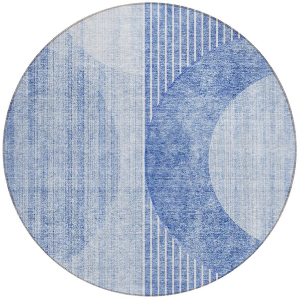 Homeroots 3' Stylish Denim Blue & Sky Blue Geometric Washable Indoor Outdoor Area Rug For Versatile Spaces 8' Round Polyester 581175