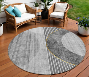 Homeroots 3' Stylish Denim Blue & Sky Blue Geometric Washable Indoor Outdoor Area Rug For Versatile Spaces 8' Round Polyester 581181