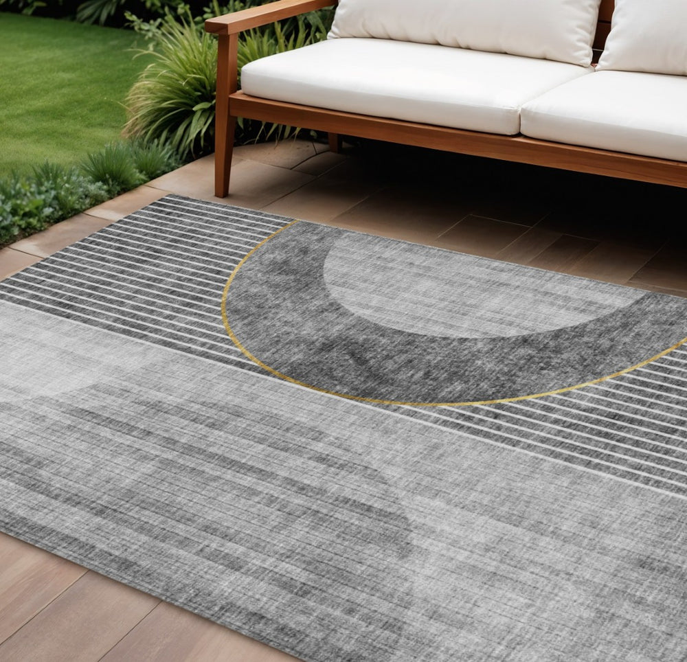 HomeRoots 9' Charcoal Gray and Silver Geometric Area Rug - Stylish Washable Design for Indoor and Outdoor Use 9' X 12' 581183