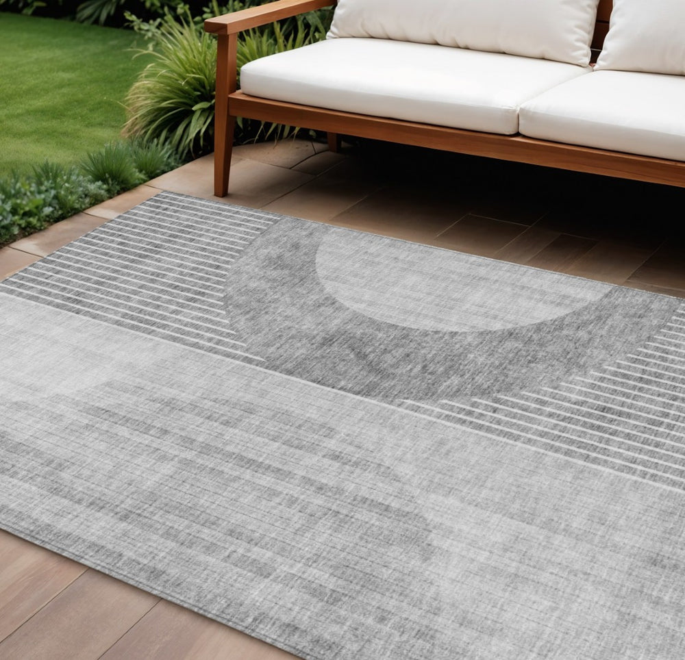 HomeRoots 9' Modern Geometric Area Rug in Gray and Charcoal – Washable, Durable Design for Indoor/Outdoor Use 9' X 12' 581189