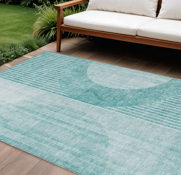 Homeroots 3' Stylish Denim Blue & Sky Blue Geometric Washable Indoor Outdoor Area Rug For Versatile Spaces 9' X 12' Polyester 581195