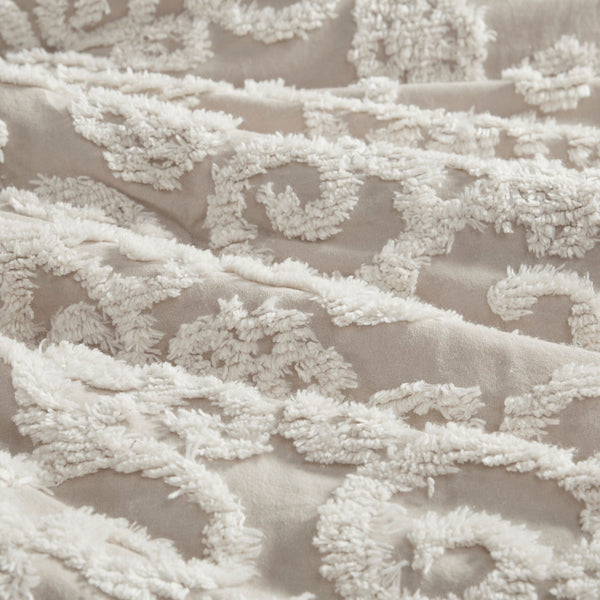 English Elm Cotton Suzanna Duvet Cover Mini Set Full/Queen — Tufted Medallion Chenille Embroidery, OEKO-TEX Certified taupe 17.32 L x 15.35 W x 6.69 H B03595779