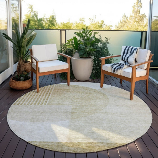 Homeroots 3' Brown Beige Ivory Geometric Indoor Outdoor Area Rug – Durable, Washable, Stylish For Any Space 8' Round Polyester 581259