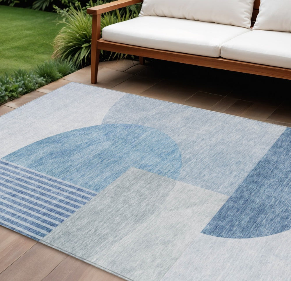 HomeRoots 9' Navy Blue and Sky Blue Geometric Indoor Outdoor Area Rug – Modern, Durable, Washable Design for All Spaces 9' X 12' 581267