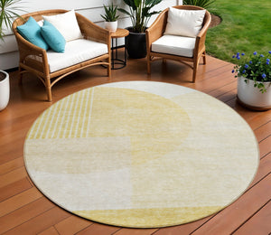 Homeroots 3' Brown Beige Ivory Geometric Indoor Outdoor Area Rug – Durable, Washable, Stylish For Any Space 8' Round Polyester 581283