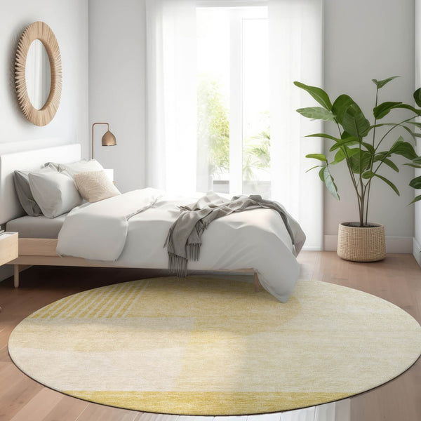 Homeroots 3' Brown Beige Ivory Geometric Indoor Outdoor Area Rug – Durable, Washable, Stylish For Any Space 8' Round Polyester 581283