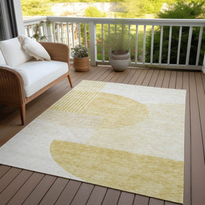 Homeroots 3' Brown Beige Ivory Geometric Indoor Outdoor Area Rug – Durable, Washable, Stylish For Any Space 8' X 10' Polyester 581284