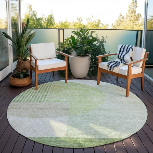 Homeroots 3' Brown Beige Ivory Geometric Indoor Outdoor Area Rug – Durable, Washable, Stylish For Any Space 8' Round Polyester 581295