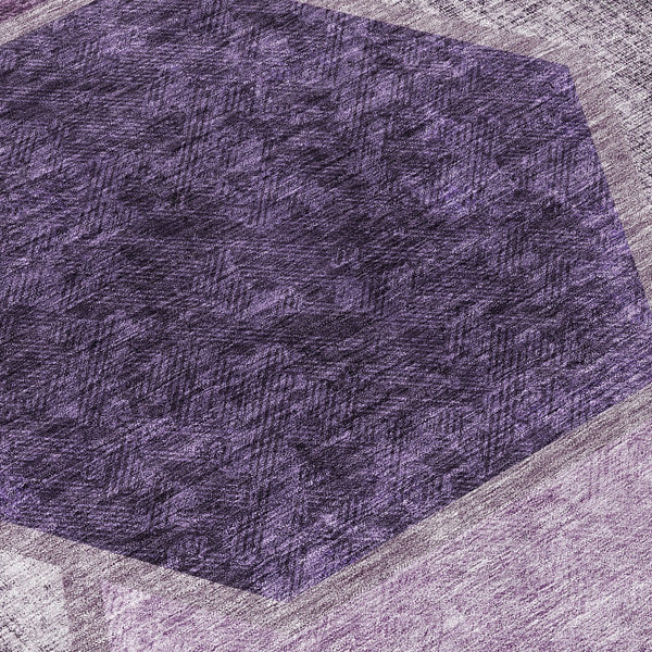 Homeroots 3' Eggplant Purple & Lavender Geometric Washable Indoor-outdoor Area Rug For Stylish Spaces 8' Round Polyester 581313