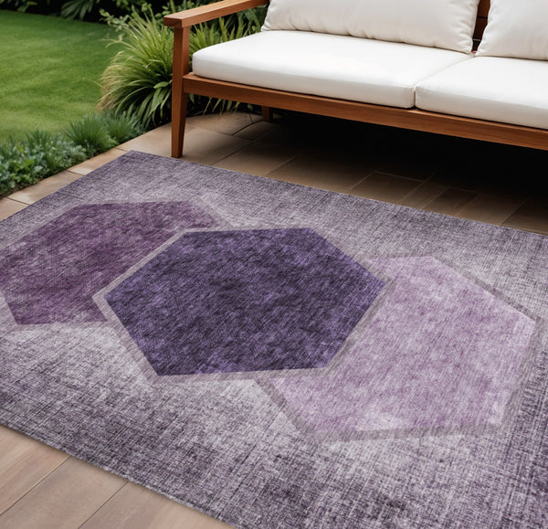 Homeroots 3' Eggplant Purple & Lavender Geometric Washable Indoor-outdoor Area Rug For Stylish Spaces 8' X 10' Polyester 581314