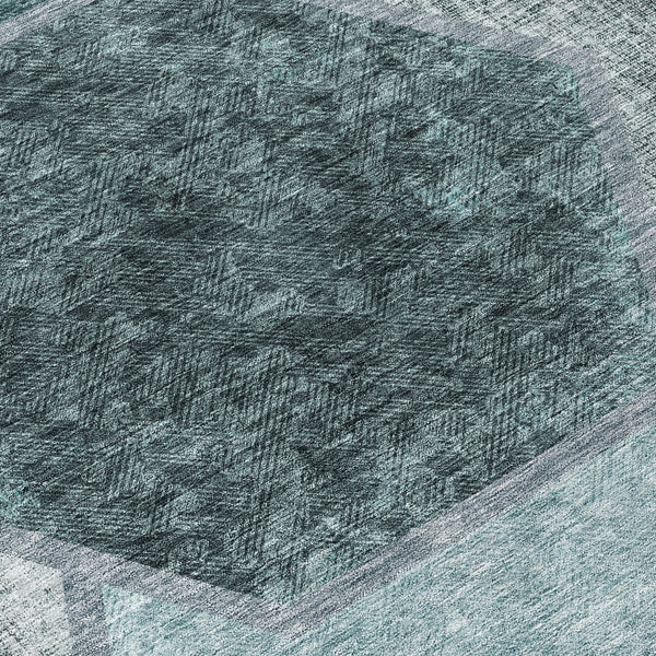 Homeroots 3' Eggplant Purple & Lavender Geometric Washable Indoor-outdoor Area Rug For Stylish Spaces 8' Round Polyester 581337